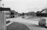 Approaching the junction with Chamberlain Gdns.