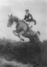 John Hayes Simonds in action at the Point-to-Point races