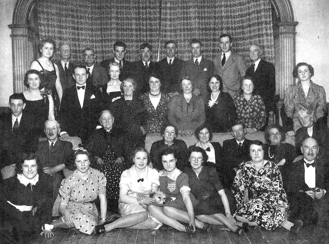 The Simonds family and staff at Newlands, 1939