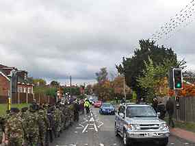 Passing Whitewell Close on the way to the crossroads